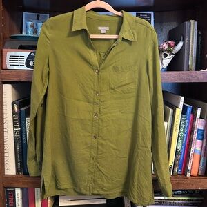 100% Silk Olive Green Button-Up Shirt